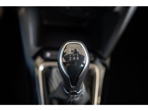 Opel Corsa 1.2 Edition | Parkeersensoren | Armsteun | Verwarmd Stuurwiel | Apple Carplay & Android Auto | El... ActivLease financial lease