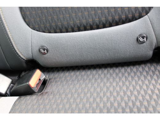 Opel Crossland X 1.2 Turbo 110 pk Innovation Navigatie Park Pilot ECC / Navigatie / Carplay / Parkeersensoren / Cl... ActivLease financial lease