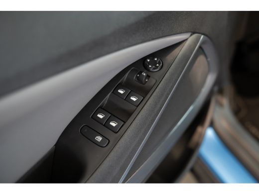 Opel Crossland X 1.2 Turbo Innovation | Navigatie | Parkeersensoren | Stoel & Stuurverwarming | Climate Controle | ActivLease financial lease