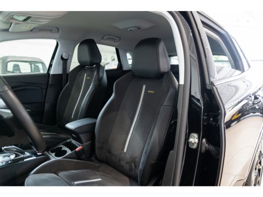 Opel Grandland 1.6 Turbo Plug-In Hybrid 300PK 4x4 GSe | Alcantara GSE Stoelen | Camera | LED | Stoel & Stuurverw... ActivLease financial lease