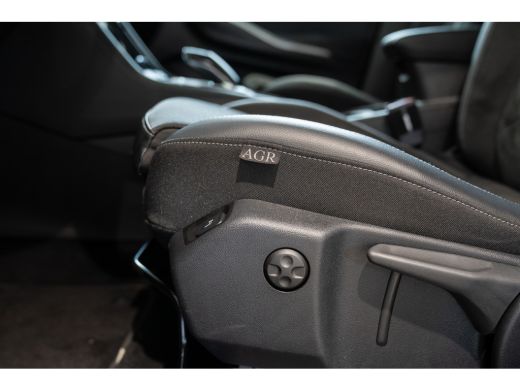 Opel Grandland 1.6 Turbo Plug-In Hybrid 300PK 4x4 GSe | Alcantara GSE Stoelen | Camera | LED | Stoel & Stuurverw... ActivLease financial lease