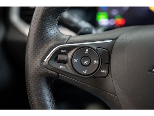 Opel Grandland 1.6 Turbo Plug-In Hybrid 300PK 4x4 GSe | Alcantara GSE Stoelen | Camera | LED | Stoel & Stuurverw... ActivLease financial lease
