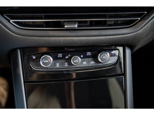 Opel Grandland 1.6 Turbo Plug-In Hybrid 300PK 4x4 GSe | Alcantara GSE Stoelen | Camera | LED | Stoel & Stuurverw... ActivLease financial lease