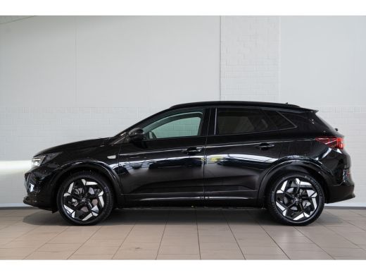 Opel Grandland 1.6 Turbo Plug-In Hybrid 300PK 4x4 GSe | Alcantara GSE Stoelen | Camera | LED | Stoel & Stuurverw... ActivLease financial lease