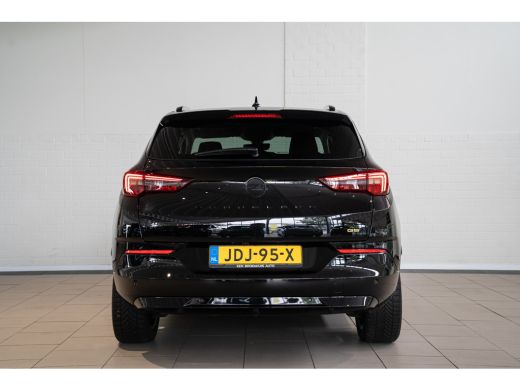 Opel Grandland 1.6 Turbo Plug-In Hybrid 300PK 4x4 GSe | Alcantara GSE Stoelen | Camera | LED | Stoel & Stuurverw... ActivLease financial lease