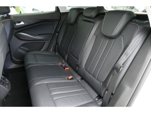 Opel Grandland X 1.2 TURBO 130PK ULTIMATIE / NAVI / LEDER / LED / CLIMA / PDC / 19"LMV / CAMERA V+A / KEYLESS / WI... ActivLease financial lease