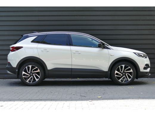 Opel Grandland X 1.2 TURBO 130PK ULTIMATIE / NAVI / LEDER / LED / CLIMA / PDC / 19"LMV / CAMERA V+A / KEYLESS / WI... ActivLease financial lease