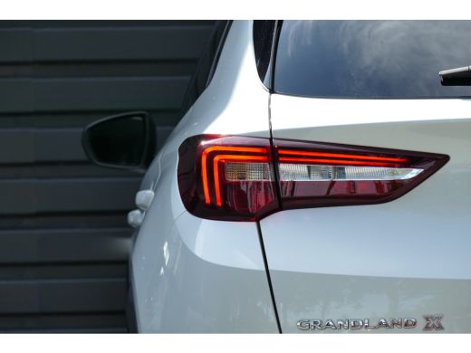 Opel Grandland X 1.2 TURBO 130PK ULTIMATIE / NAVI / LEDER / LED / CLIMA / PDC / 19"LMV / CAMERA V+A / KEYLESS / WI... ActivLease financial lease