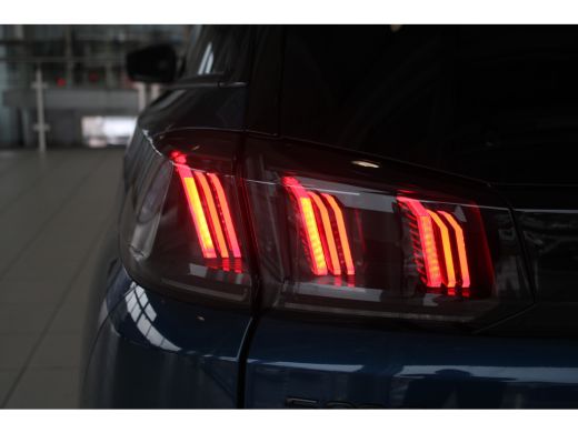 Peugeot 5008 1.2 Hybrid 136-PK GT | LUXE UITVOERING | BLACK PACK | NL AUTO | BTW AUTO | ALCANTARA STOELEN | CA... ActivLease financial lease