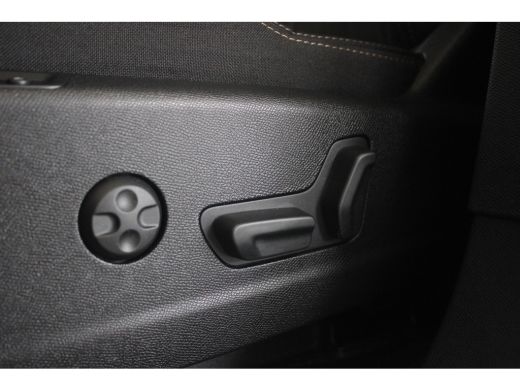 Peugeot 5008 1.2 Hybrid 136-PK GT | LUXE UITVOERING | BLACK PACK | NL AUTO | BTW AUTO | ALCANTARA STOELEN | CA... ActivLease financial lease