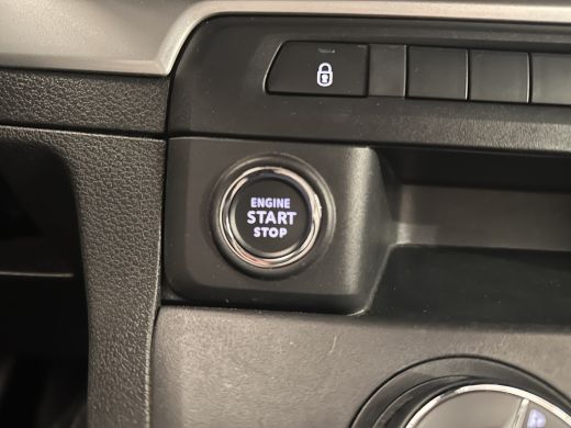 Peugeot Expert 2.0 BlueHDI 180 S&S DC | Achterdeuren met ruiten | Alarm klasse 1(startblokkering) | Armsteun voor ActivLease financial lease