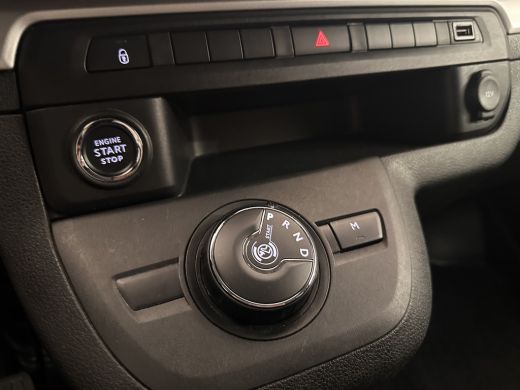 Peugeot Expert 2.0 BlueHDI 180 S&S DC | Achterdeuren met ruiten | Alarm klasse 1(startblokkering) | Armsteun voor ActivLease financial lease