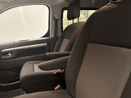 Peugeot Expert 2.0 BlueHDI 180 S&S DC | Achterdeuren met ruiten | Alarm klasse 1(startblokkering) | Armsteun voor ActivLease financial lease