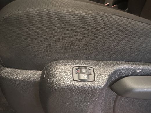 Peugeot Expert 2.0 BlueHDI 180 S&S DC | Achterdeuren met ruiten | Alarm klasse 1(startblokkering) | Armsteun voor ActivLease financial lease