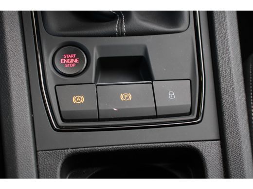 Seat Leon 1.0 TSI Reference | NL-AUTO! | 1 EIGENAAR! | CRUISE | LANE ASSIST | DEALER OH! | LED | CLIMA | AP... ActivLease financial lease