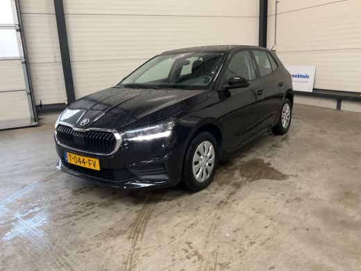 Skoda Fabia 1.0 TSI 95 pk Ambition | Apple carplay | Cruise control | Parkeersensoor achter | Skoda Fabia 1.0 TSI 95 pk Ambition | Apple carplay | Cruise control | Parkeersensoor achter |