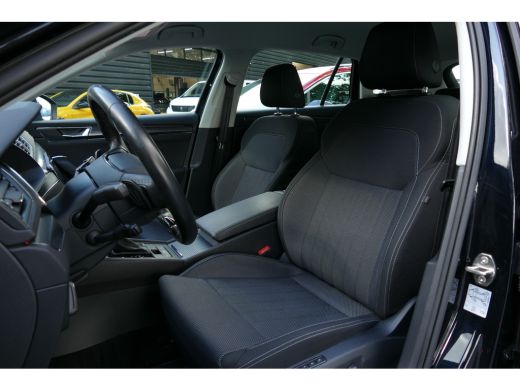 Skoda Superb Combi 1.5 TSI 150PK ACT BUSINESS EDITION PLUS AUTOMAAT / NAVI / LED / PDC / CLIMA / 17"LMV / CAME... ActivLease financial lease