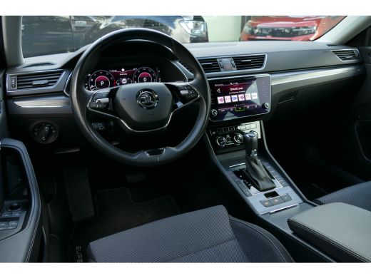 Skoda Superb Combi 1.5 TSI 150PK ACT BUSINESS EDITION PLUS AUTOMAAT / NAVI / LED / PDC / CLIMA / 17"LMV / CAME... ActivLease financial lease