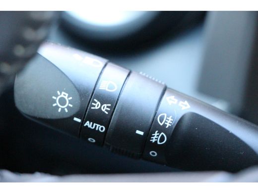Toyota RAV4 2.5 Hybrid Style **NAVIGATIE/ PARKEERCAMERA/ 36 MAANDEN GARANTIE** ActivLease financial lease