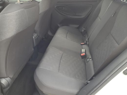 Toyota Yaris 1.5 Hybrid 115 First Edition | Apple CarPlay | Navigatie | Rijklaarprijs incl. garantie | ActivLease financial lease