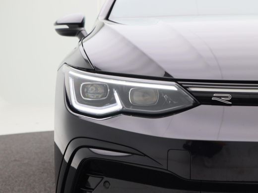 Volkswagen Golf 1.5 eTSi 150 Pk Automaat R-Line Business | Full LED | Panoramadak | Black Style | 18 Inch | Camer... ActivLease financial lease