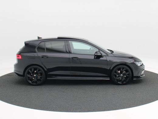 Volkswagen Golf 1.5 eTSi 150 Pk Automaat R-Line Business | Full LED | Panoramadak | Black Style | 18 Inch | Camer... ActivLease financial lease