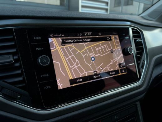 Volkswagen T-Roc 1.0 TSI 110 pk Style | Achteruitrijcamera | Cruise control adaptief | Navigatie | ActivLease financial lease