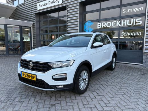 Volkswagen T-Roc 1.0 TSI 110 pk Style | Achteruitrijcamera | Cruise control adaptief | Navigatie | ActivLease financial lease