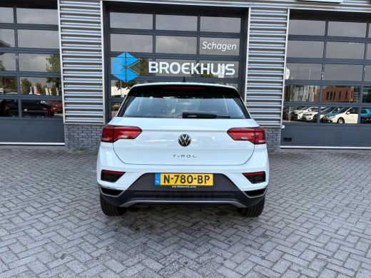 Volkswagen T-Roc 1.0 TSI 110 pk Style | Achteruitrijcamera | Cruise control adaptief | Navigatie | ActivLease financial lease