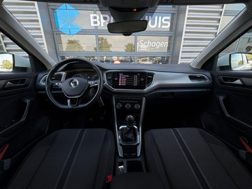 Volkswagen T-Roc 1.0 TSI 110 pk Style | Achteruitrijcamera | Cruise control adaptief | Navigatie | ActivLease financial lease