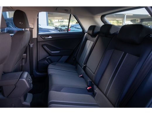 Volkswagen T-Roc 1.5 TSI Style | Apple Carplay/Android Auto|telefoonintegratie premium | Cruise control adaptief |... ActivLease financial lease