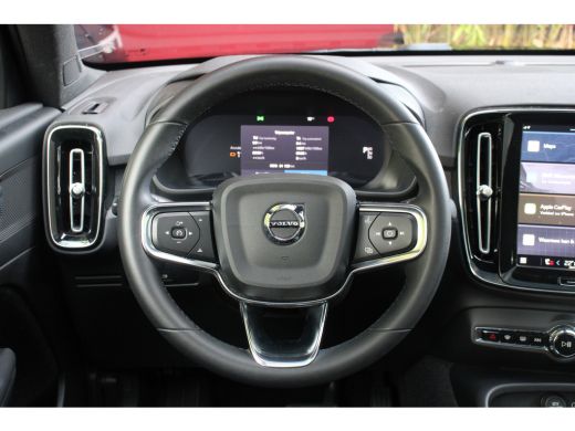 Volvo  C40 Single Motor Core 69 kWh | Panoramadak | Stuur- en stoelverwarming | 19" Velgen ActivLease financial lease