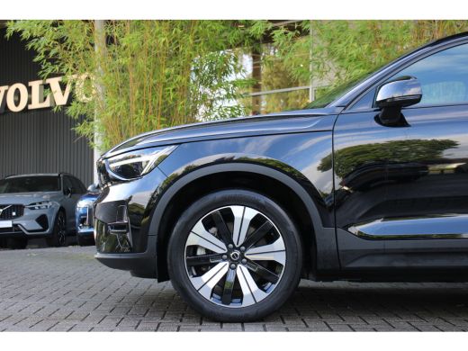 Volvo  C40 Single Motor Core 69 kWh | Panoramadak | Stuur- en stoelverwarming | 19" Velgen ActivLease financial lease