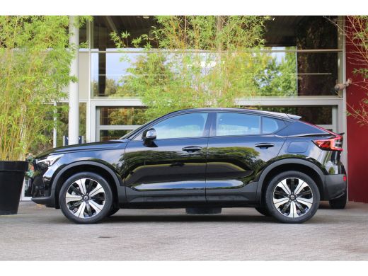 Volvo  C40 Single Motor Core 69 kWh | Panoramadak | Stuur- en stoelverwarming | 19" Velgen ActivLease financial lease
