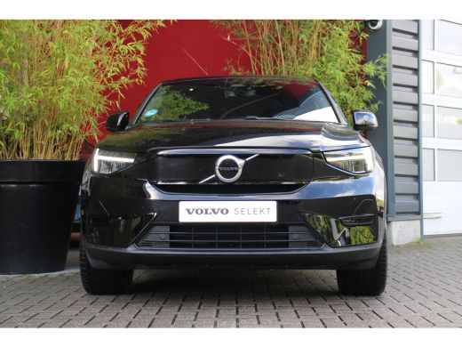 Volvo  C40 Single Motor Core 69 kWh | Panoramadak | Stuur- en stoelverwarming | 19" Velgen ActivLease financial lease