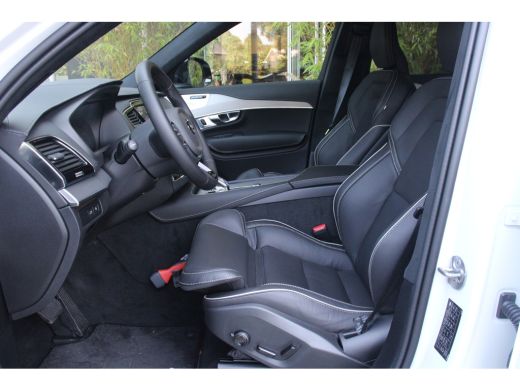 Volvo  XC90 T8 Recharge AWD 455pk Ultimate Dark | Luchtvering | Bowers&Wilkins | Trekhaak | 360 Camera | Pilo... ActivLease financial lease