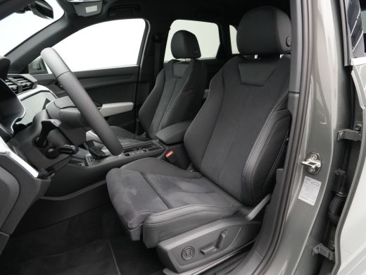 Audi Q3 35 TFSI 150 pk S-Tronic S line edition Trekhaak, Navi, Led, Pdc, Car play 28 ActivLease financial lease