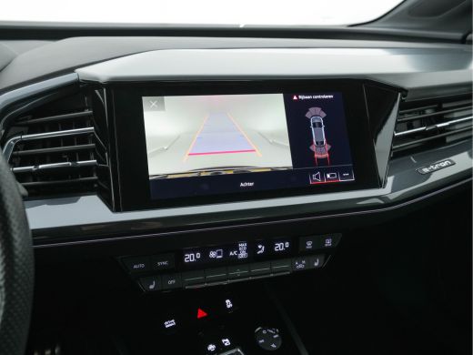 Audi Q4 e-tron 40 S edition 77 kWh [ 3-Fase ] (INCL-BTW) *HEAT-PUMP | LEATHER-FABRIC | MATRIX-LED | ADAPTIVE-CRU... ActivLease financial lease