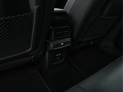 Audi Q4 e-tron 40 S-Line Edition 77 kWh [ 3-Fase ] {SOH-92%} (INCL-BTW) *HEAT-PUMP | LEATHER-FABRIC | MATRIX-LED... ActivLease financial lease