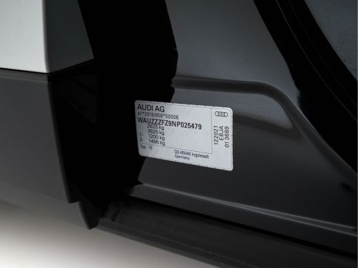 Audi Q4 e-tron 40 S-Line Edition 77 kWh [ 3-Fase ] {SOH-92%} (INCL-BTW) *HEAT-PUMP | LEATHER-FABRIC | MATRIX-LED... ActivLease financial lease