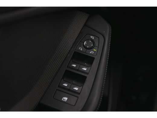 BMW 2 Serie M235 xDrive High Executive M Sport Automaat / Panoramadak / M Sportstoelen / M Adaptief onderstel... ActivLease financial lease