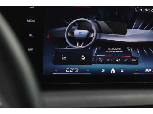 BMW 2 Serie M235 xDrive High Executive M Sport Automaat / Panoramadak / M Sportstoelen / M Adaptief onderstel... ActivLease financial lease