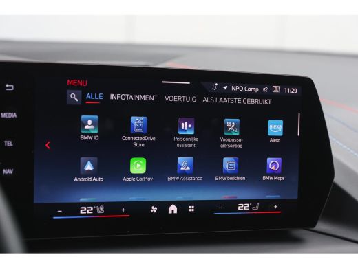 BMW 2 Serie M235 xDrive High Executive M Sport Automaat / Panoramadak / M Sportstoelen / M Adaptief onderstel... ActivLease financial lease