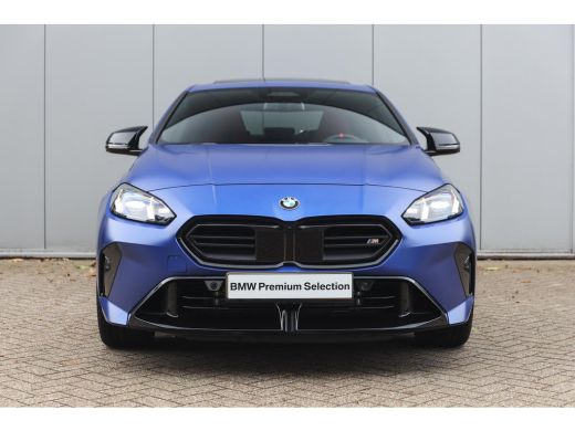 BMW 2 Serie M235 xDrive High Executive M Sport Automaat / Panoramadak / M Sportstoelen / M Adaptief onderstel... ActivLease financial lease