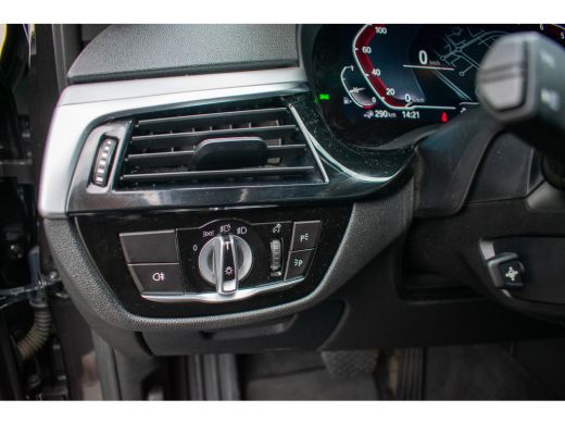 BMW 5 Serie Touring 530e Business Edition Plus -Luxury Line-Trekhaak-Leder- ActivLease financial lease