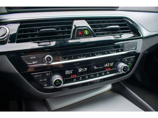 BMW 5 Serie Touring 530e Business Edition Plus -Luxury Line-Trekhaak-Leder- ActivLease financial lease