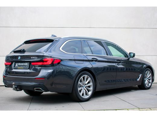 BMW 5 Serie Touring 530e Business Edition Plus -Luxury Line-Trekhaak-Leder- ActivLease financial lease