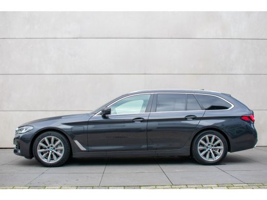 BMW 5 Serie Touring 530e Business Edition Plus -Luxury Line-Trekhaak-Leder- ActivLease financial lease
