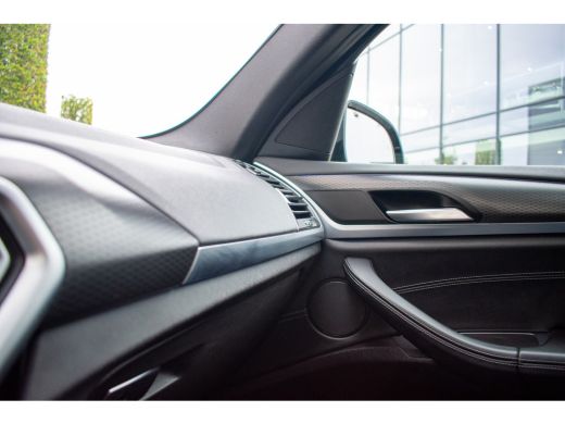 BMW X3 xDrive30e High Executive M-Sport -Pano-Laser LED-Head up-Keyless-20"-Trekhaak- ActivLease financial lease