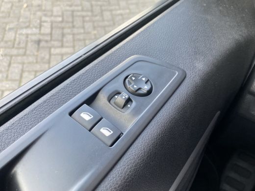 Citroën Jumpy Citroën 2.0 BlueHDI 180pk Automaat L3 DC Dubbele Cabine | Navigatie | Climate controle | Sidebars... ActivLease financial lease